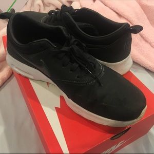 Nike Air Mac Thea in Black 9.5